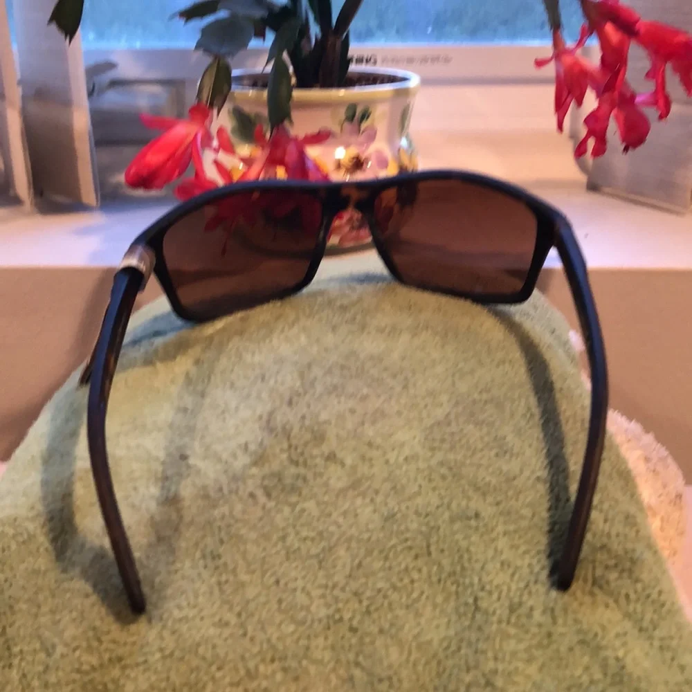- Sunglasses 🕶️ (Panama Jack) - Picture 4 of 7